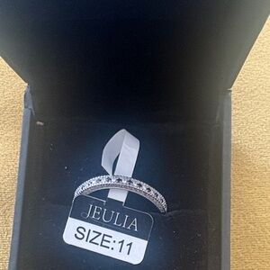 Jeulia Silver and Blue Women's Ring